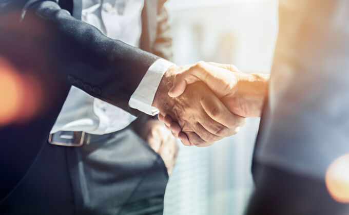 AdobeStock_454297497_lichtpunkt_bearb_web